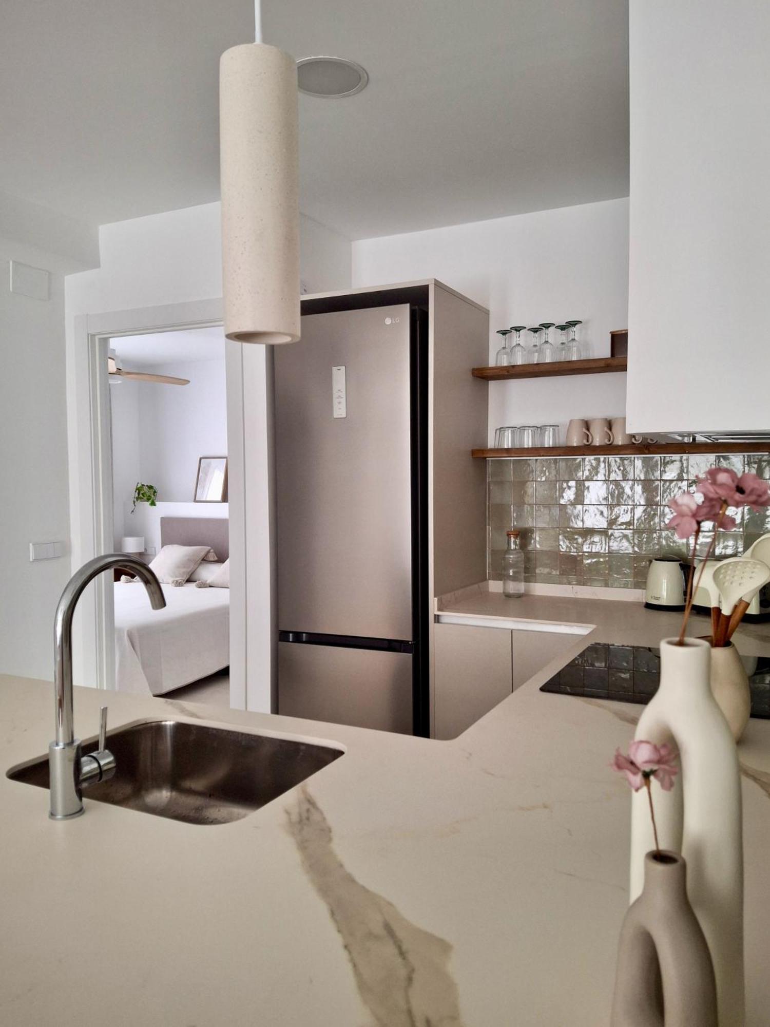 Bonito Apartamento De 2 Habitaciones Cerca De La Estacion Joaquin Sorolla バレンシア エクステリア 写真